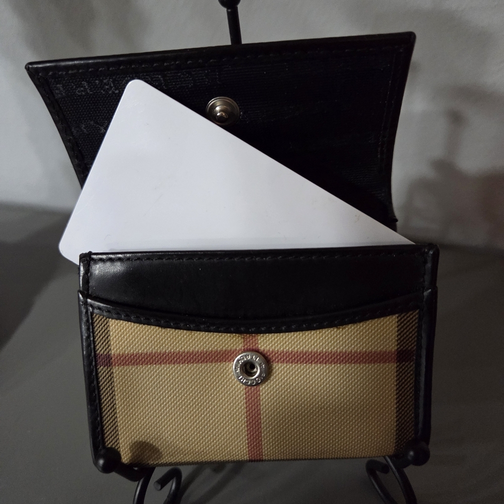 Burberry Checkered Snap Card Case - Picture 7 of 7